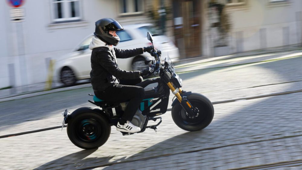 Le test du BMW CE-02 // Source : Yann Lethuillier pour Numerama Le test du BMW CE-02 // Source : Yann Lethuillier pour Numerama