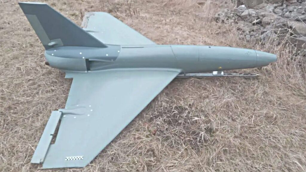 Un drone modifié échoué dans les zones occupées de l'Ukraine. // Source : X Un drone modifié échoué dans les zones occupées de l'Ukraine. // Source : X