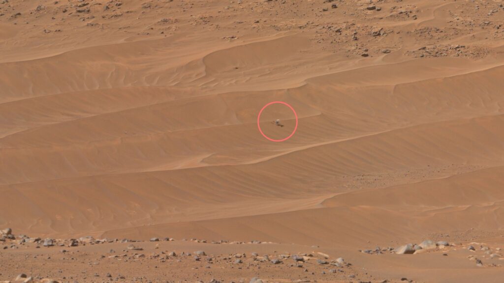 Ingenuity reposera ici pour toujours. // Source : NASA/JPL-Caltech/ASU/Simeon Schmauß ; annotation Numerama Ingenuity reposera ici pour toujours. // Source : NASA/JPL-Caltech/ASU/Simeon Schmauß ; annotation Numerama