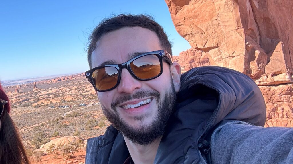 Selfie avec les Meta Ray-Ban. // Source : Numerama Selfie avec les Meta Ray-Ban. // Source : Numerama