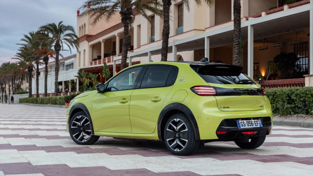Peugeot e-208 (2023) // Source : Peugeot Peugeot e-208 (2023) // Source : Peugeot