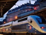 Un TGV dans la gare de l'Est. // Source : Flickr/CC/Nelso Silva (photo modifiée avec Canva)