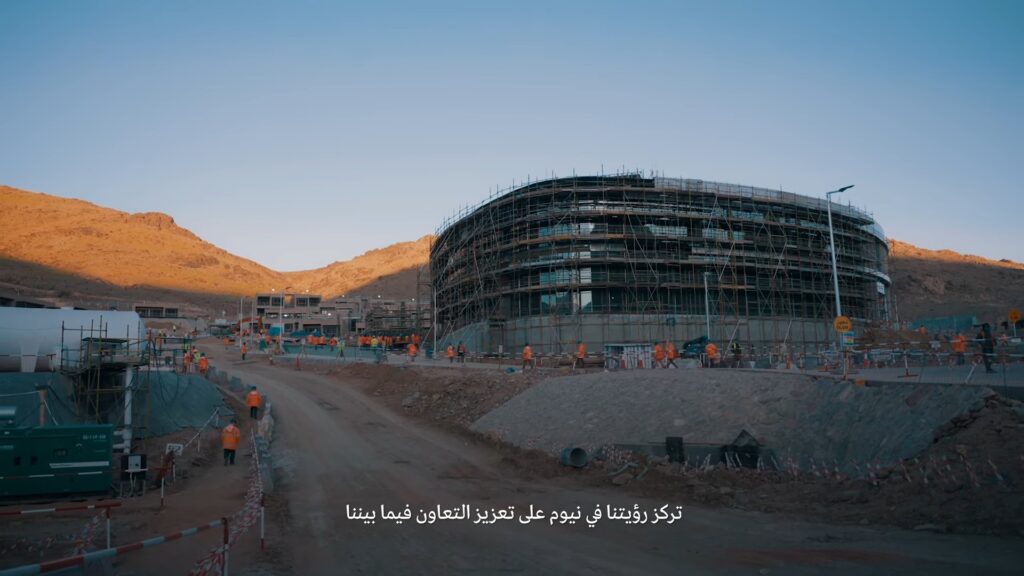 Un premier bâtiment existe // Source : Trojena / YouTube Un premier bâtiment existe // Source : Trojena / YouTube