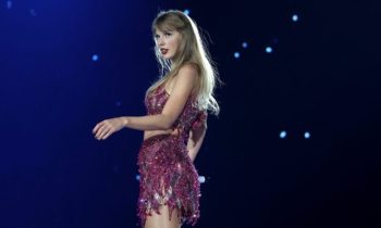Taylor Swift | The Eras Tour (Taylor's Version) // Source : Disney+ Taylor Swift | The Eras Tour (Taylor's Version) // Source : Disney+