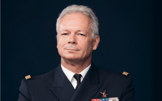 L'Amiral Coustillière, ancien responsable de la cyberdéfense. // Source : Mélanie Roubin L'Amiral Coustillière, ancien responsable de la cyberdéfense. // Source : Mélanie Roubin