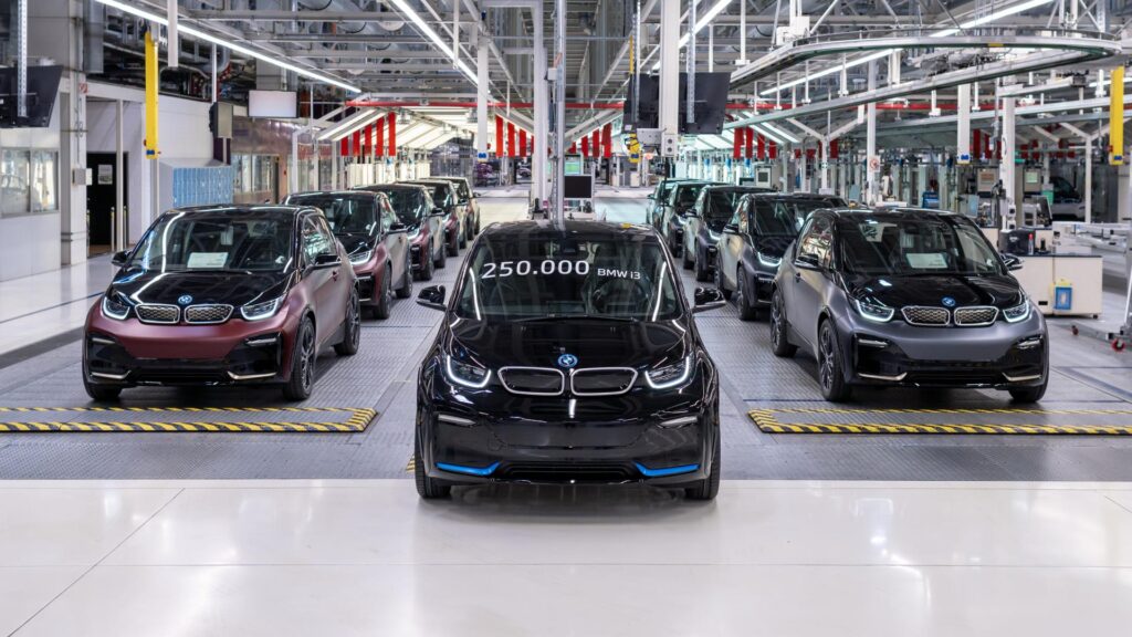 BMW série spéciale adieu de l'i3 // Source : BMW BMW série spéciale adieu de l'i3 // Source : BMW