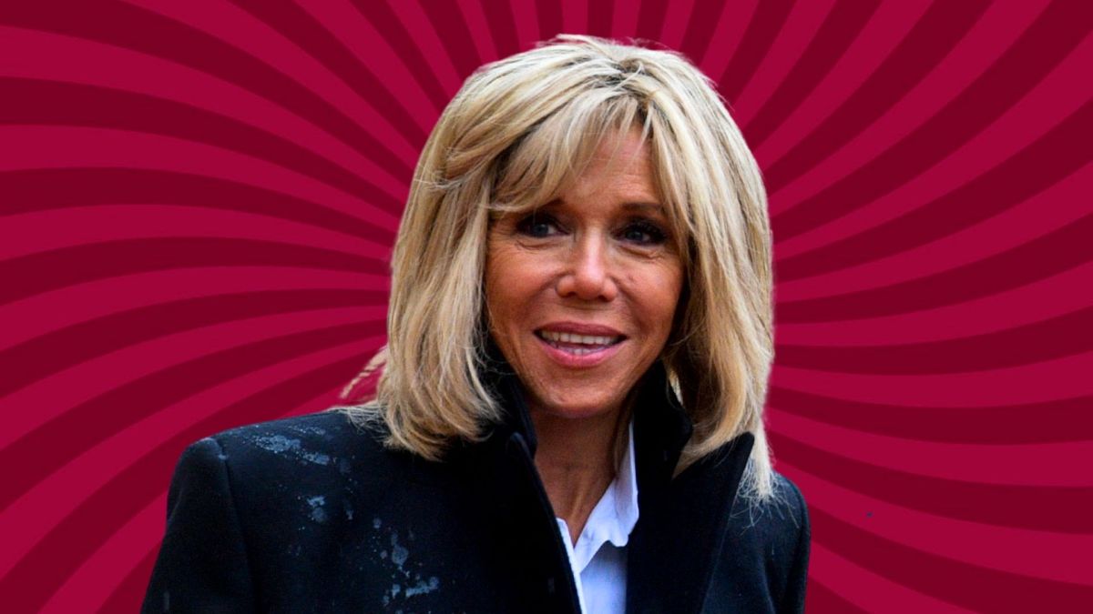 Brigitte Macron est au coeur d'une théorie du complot // Source : Wikimedia Commons / Montage Numerama Brigitte Macron est au coeur d'une théorie du complot // Source : Wikimedia Commons / Montage Numerama