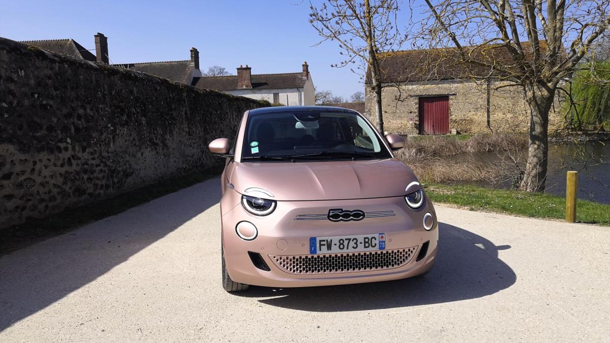 Fiat 500e // Source : Raphaelle Baut pour Numerama Fiat 500e // Source : Raphaelle Baut pour Numerama