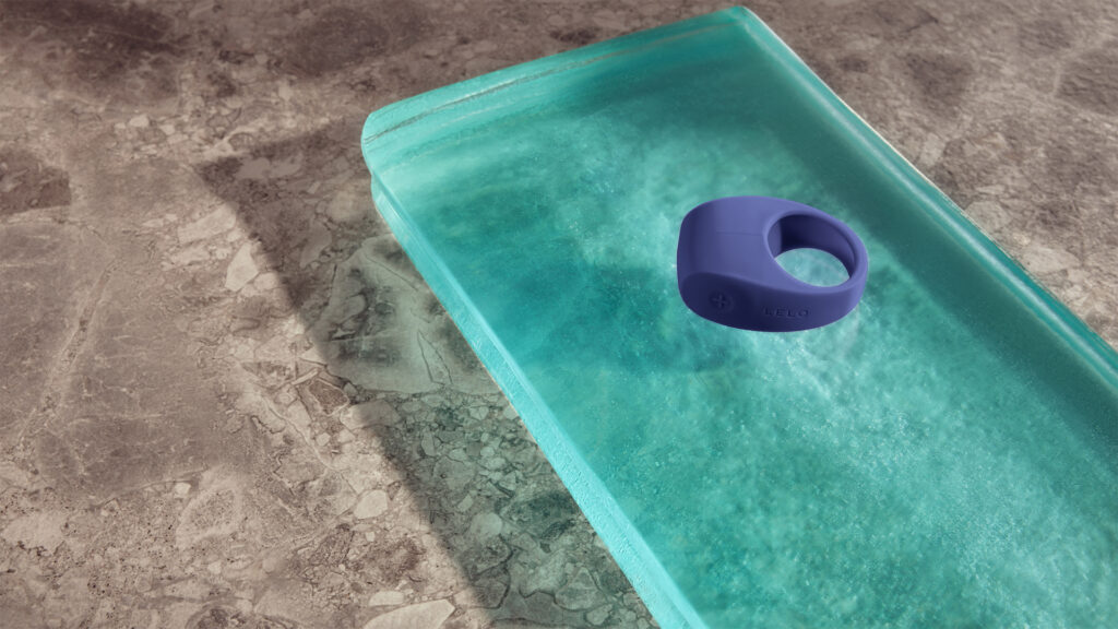 LELO-_-Mood-Image-_-Tor-3-_-Base-Blue1920 LELO-_-Mood-Image-_-Tor-3-_-Base-Blue1920