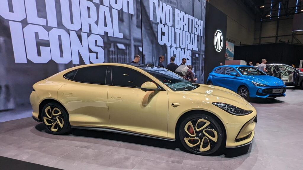 Première mondiale pour la berline électrique IM L6 à Genève // Source : Raphaelle Baut Première mondiale pour la berline électrique IM L6 à Genève // Source : Raphaelle Baut