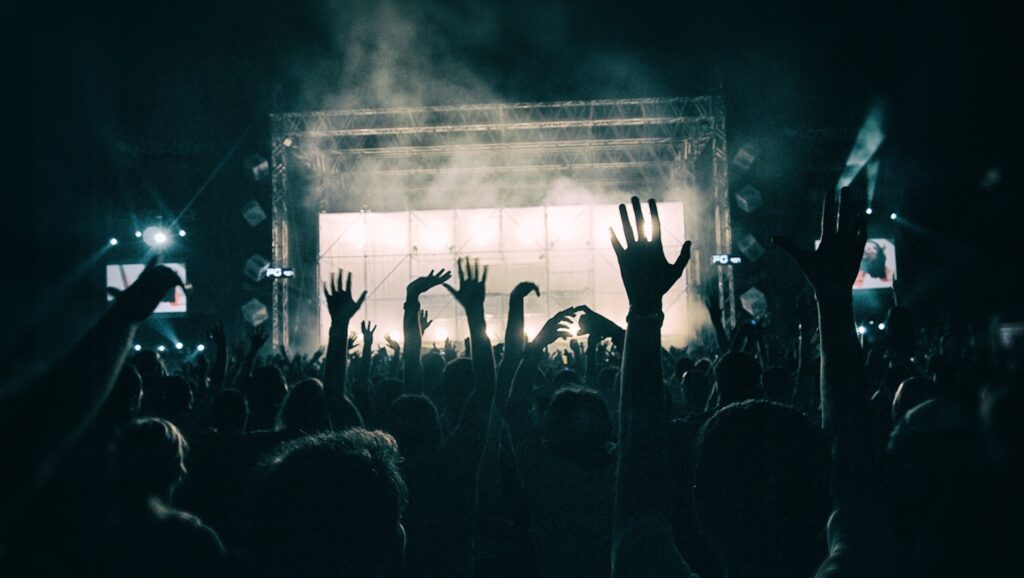 Une scène de concert // Source : Pxhere Une scène de concert // Source : Pxhere