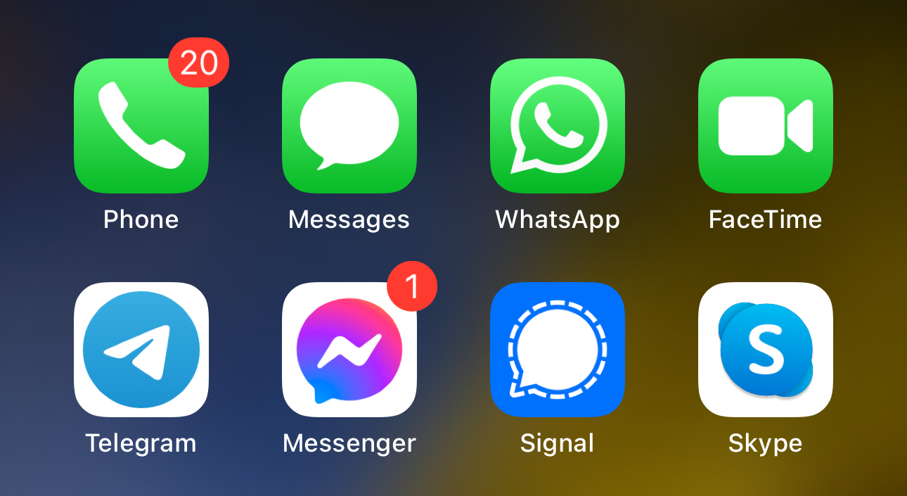 Les principales applications de messagerie dans l'environnement iOS. Le vert est plus universel que le bleu. Les principales applications de messagerie dans l'environnement iOS. Le vert est plus universel que le bleu.