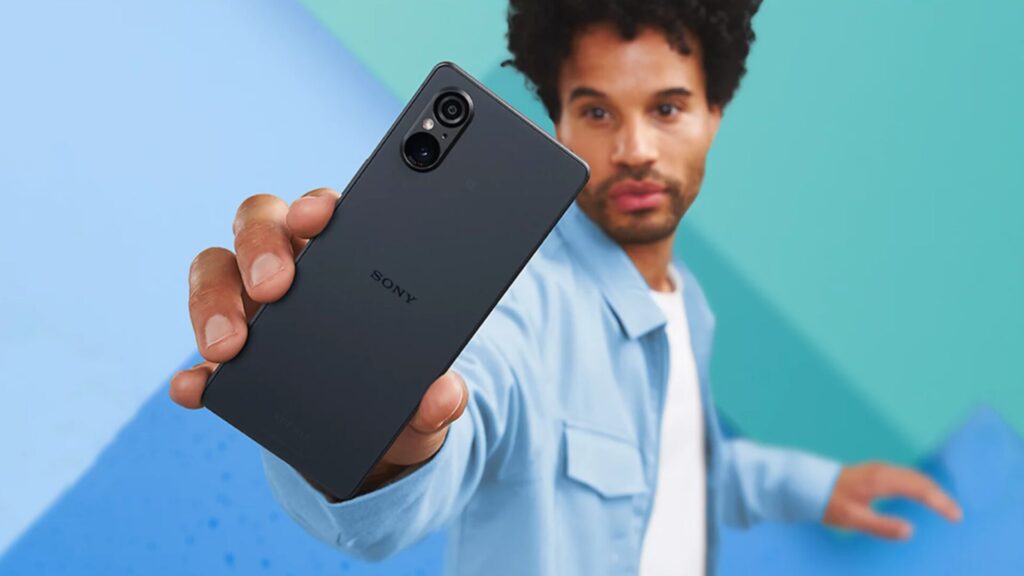 Le Sony Xperia 5 V est un smartphone tout en longueur // Source : Sony Le Sony Xperia 5 V est un smartphone tout en longueur // Source : Sony
