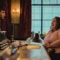 Dans Mon Petit Renne, les scènes dans les bars sont cruciales // Source : Netflix Dans Mon Petit Renne, les scènes dans les bars sont cruciales // Source : Netflix