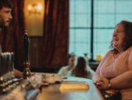 Dans Mon Petit Renne, les scènes dans les bars sont cruciales // Source : Netflix