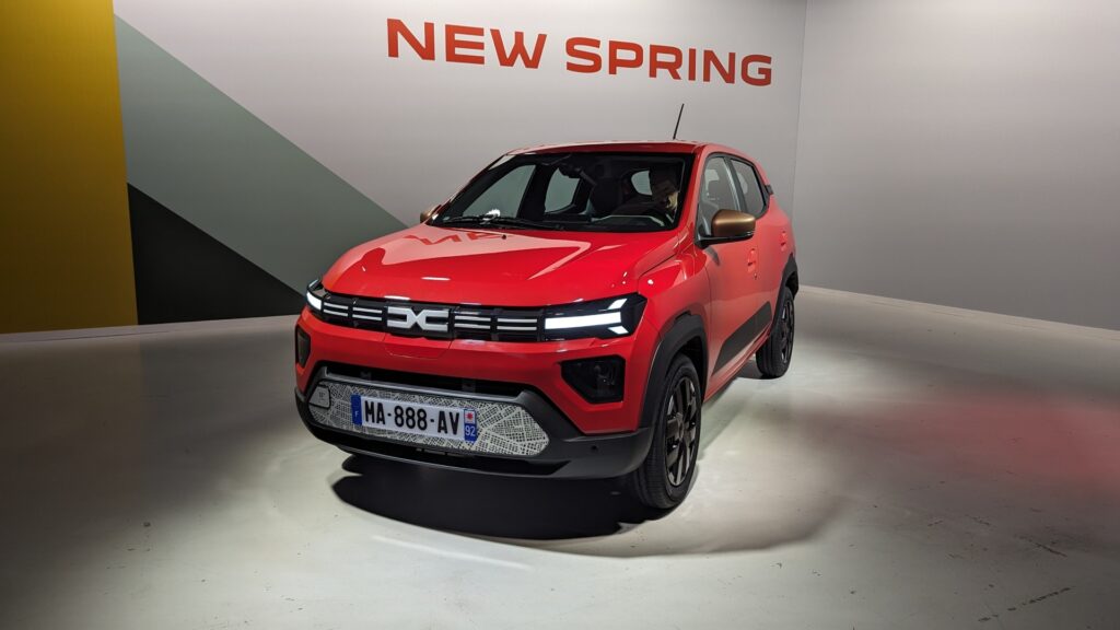Dacia Spring Extreme à 19 900 euros // Source : Raphaelle Baut pour Numerama Dacia Spring Extreme à 19 900 euros // Source : Raphaelle Baut pour Numerama
