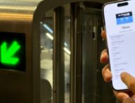 Le passe Navigo sur iPhone, avec l’achat de titres dans Cartes. // Source : Numerama Le passe Navigo sur iPhone, avec l’achat de titres dans Cartes. // Source : Numerama