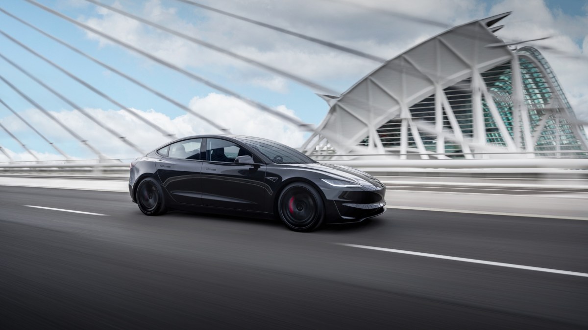 Tesla Model 3 performance // Source : Tesla Tesla Model 3 performance // Source : Tesla