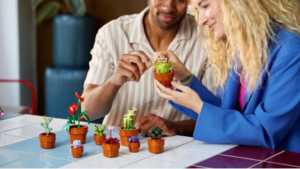 Plantes Miniatures // Source : Lego Plantes Miniatures // Source : Lego