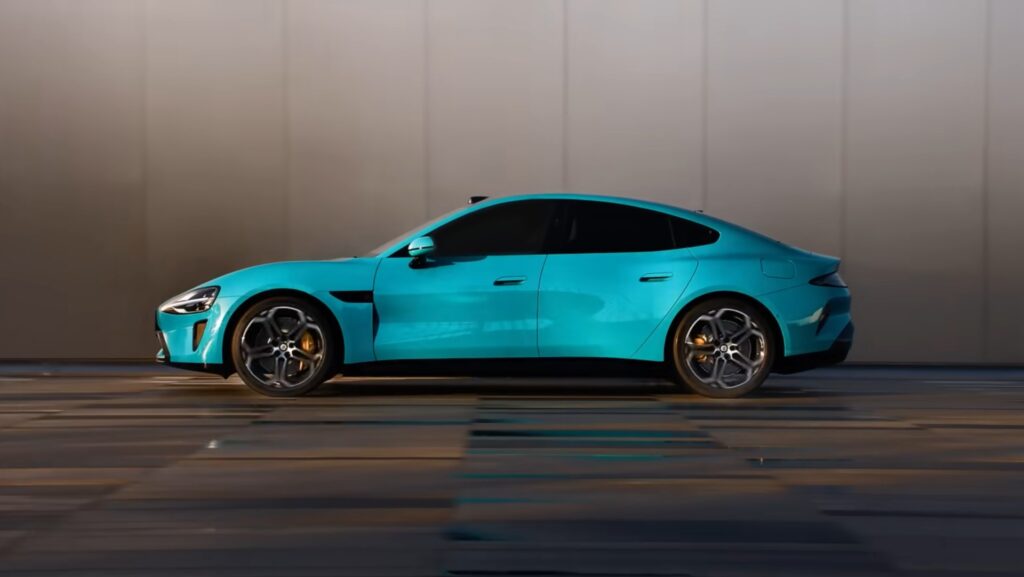 Xiaomi SU7 : gabarit similaire à la Porsche Taycan // Source : Xiaomi Xiaomi SU7 : gabarit similaire à la Porsche Taycan // Source : Xiaomi