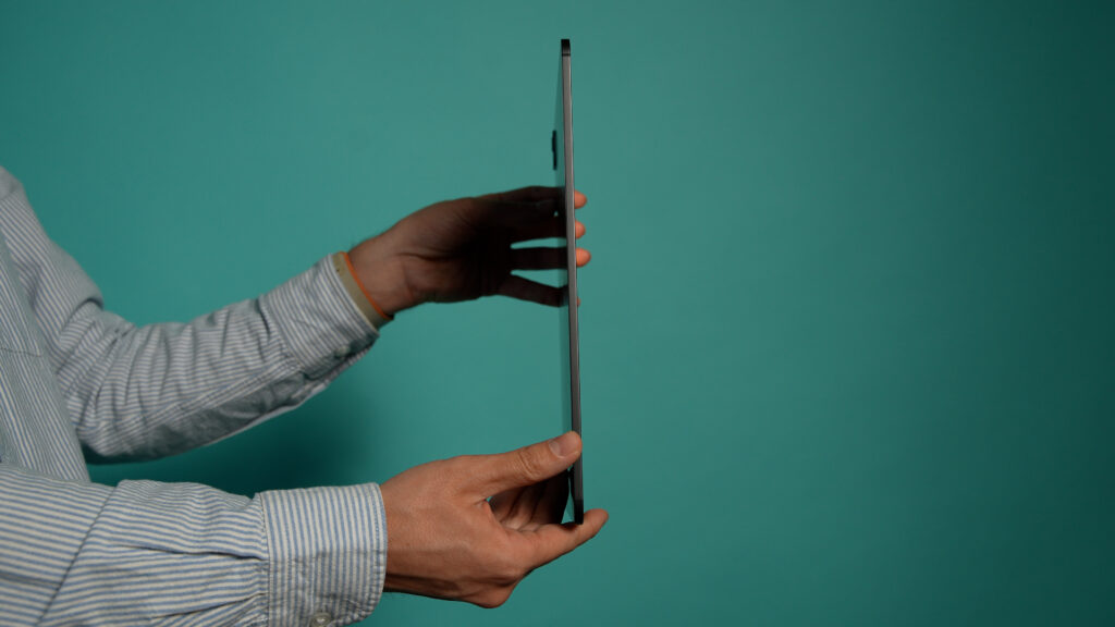 L'iPad Pro est si fin qu'il n'est pas facile à photographie. L'iPad Pro est si fin qu'il n'est pas facile à photographie.
