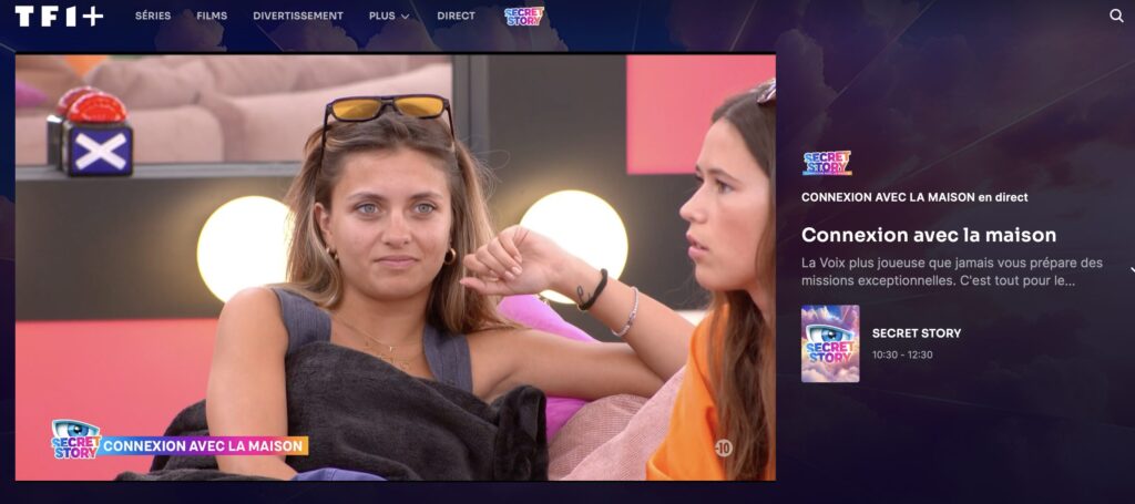 Tous les jours, TF1 organise une « Connexion avec la maison ». Elle permet de voir en direct la maison de Secret Story. Tous les jours, TF1 organise une « Connexion avec la maison ». Elle permet de voir en direct la maison de Secret Story.