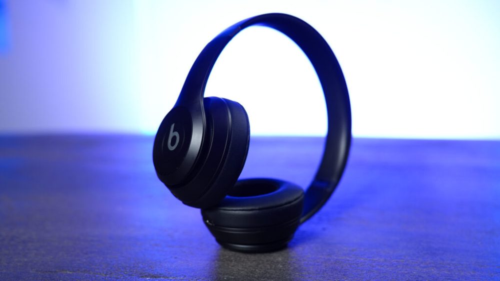 Beats Solo 4 // Source : Nino Barbey pour Numerama Beats Solo 4 // Source : Nino Barbey pour Numerama