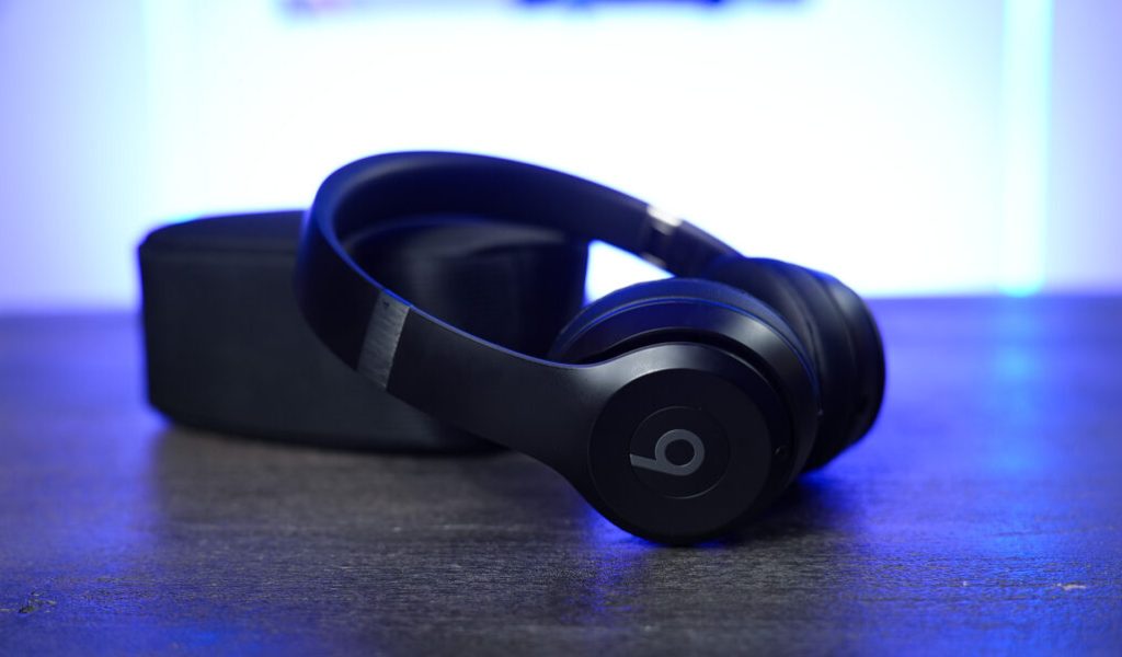 Beats Solo 4 // Source : Nino Barbey pour Numerama Beats Solo 4 // Source : Nino Barbey pour Numerama