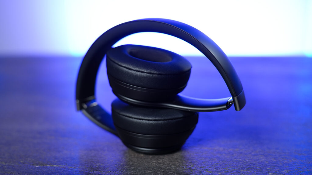 Beats Solo 4 // Source : Nino Barbey pour Numerama Beats Solo 4 // Source : Nino Barbey pour Numerama