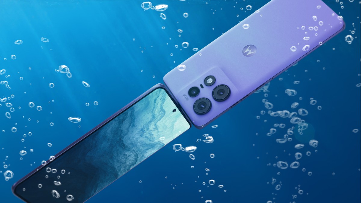 Un smartphone qui n'a pas peur de l'eau // Source : Motorola Un smartphone qui n'a pas peur de l'eau // Source : Motorola