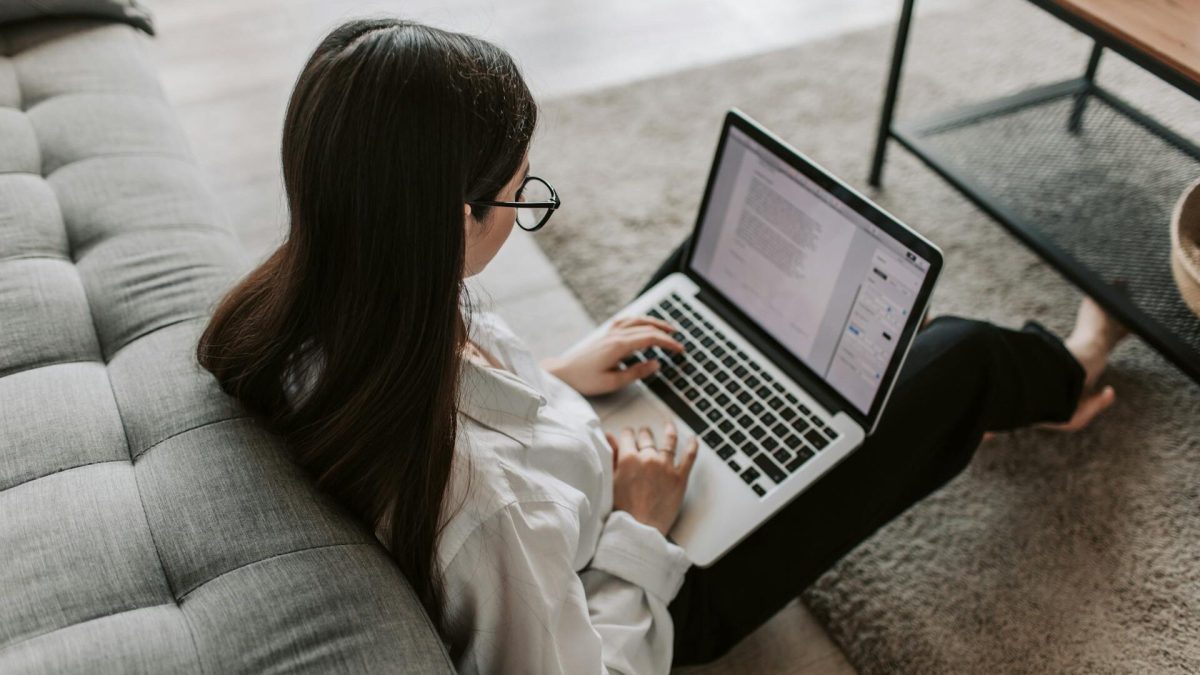 Les meilleures suites bureautiques gratuites en ligne et hors ligne // Source : Vlada Karpovich - Pexels Les meilleures suites bureautiques gratuites en ligne et hors ligne // Source : Vlada Karpovich - Pexels