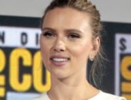 Scarlett Johansson // Source : Gage Skidmore Scarlett Johansson // Source : Gage Skidmore