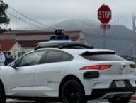Un taxi robot Waymo à San Francisco Un taxi robot Waymo à San Francisco