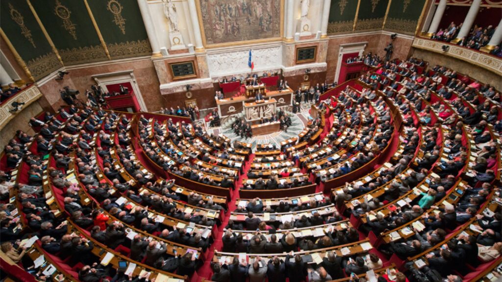 L'Assemblée nationale // Source : Assemblée nationale L'Assemblée nationale // Source : Assemblée nationale