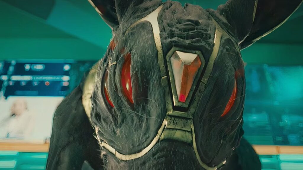 Sutekh dans l'épisode 7 de Doctor Who. // Source : BBC Sutekh dans l'épisode 7 de Doctor Who. // Source : BBC