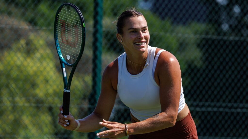 Aryna Sabalenka à Wimbledon // Source : Twitter Wimbledon Aryna Sabalenka à Wimbledon // Source : Twitter Wimbledon