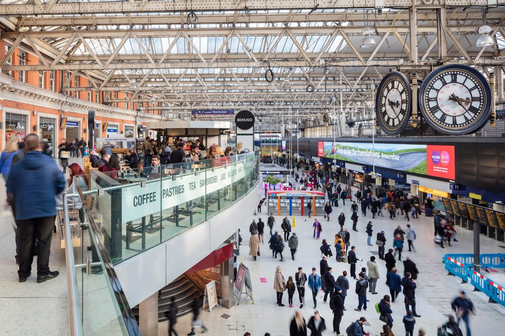 La gare de Waterloo à Londres a déployé les nouvelles caméras intelligentes. // Source : Network Rail La gare de Waterloo à Londres a déployé les nouvelles caméras intelligentes. // Source : Network Rail