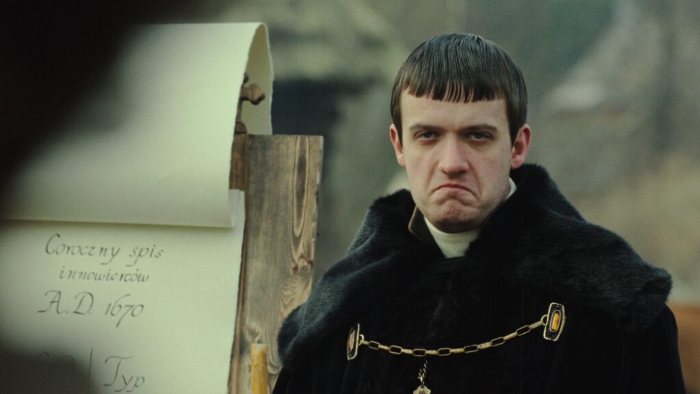 1670 // Source : Netflix 1670 // Source : Netflix