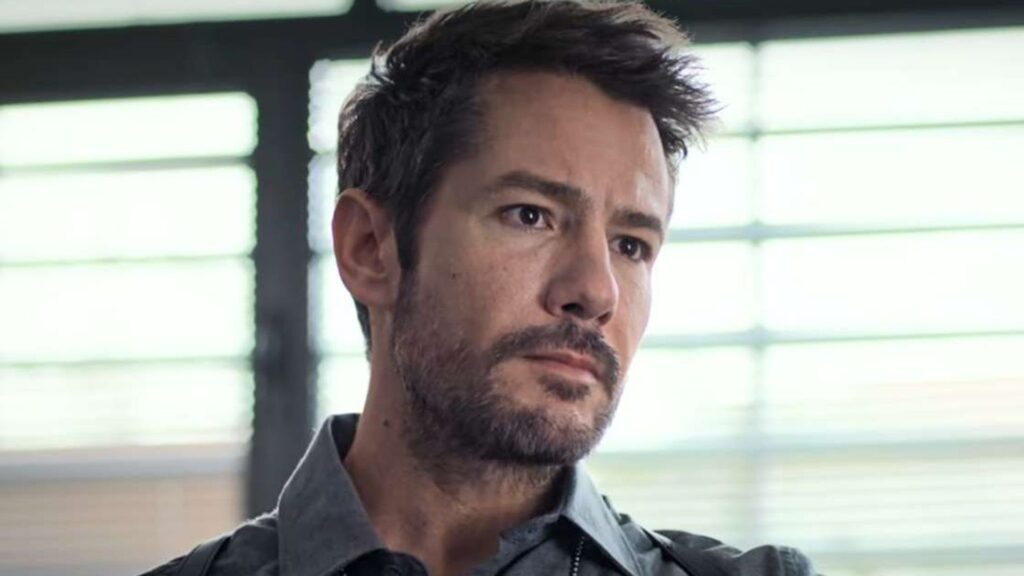 Luis est tué dans la saison 8 // Source : Netflix Luis est tué dans la saison 8 // Source : Netflix