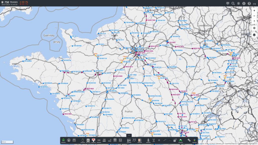 Carte des trains en circulation le 26/07 à 15h45 // Source : carto tchoo Carte des trains en circulation le 26/07 à 15h45 // Source : carto tchoo