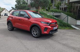 La Citroën ë-C3 apparait beaucoup plus simple en finition You // Source : Raphaelle Baut pour Numerama