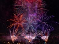 Une composition durant le feu d'artifice. // Source : Groupe F