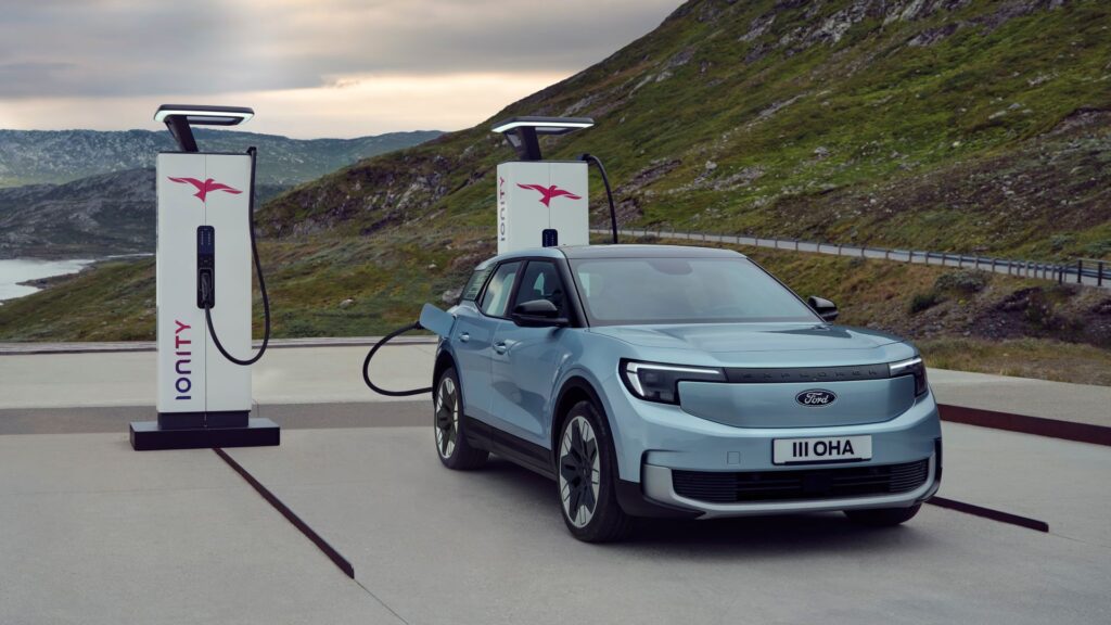 Ford Explorer en charge // Source : Ford Ford Explorer en charge // Source : Ford