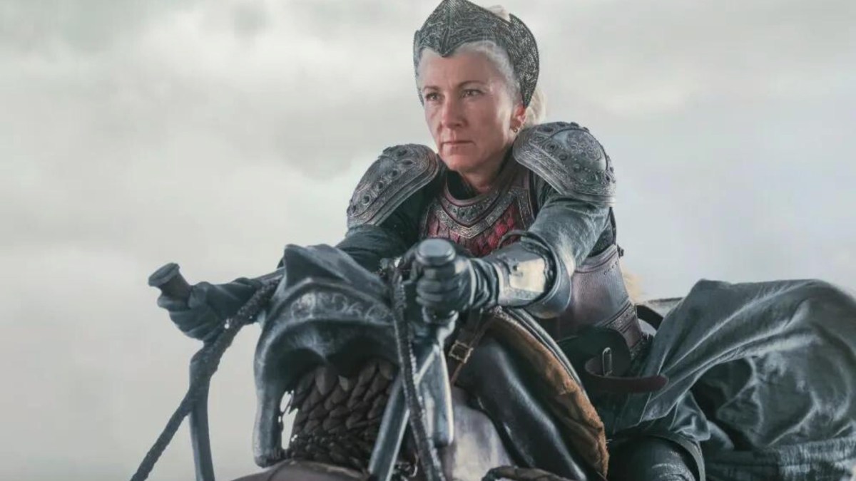 Rhaenys sur son dragon, dans l'épisode 4 de la saison 2. // Source : HBO Max Rhaenys sur son dragon, dans l'épisode 4 de la saison 2. // Source : HBO Max