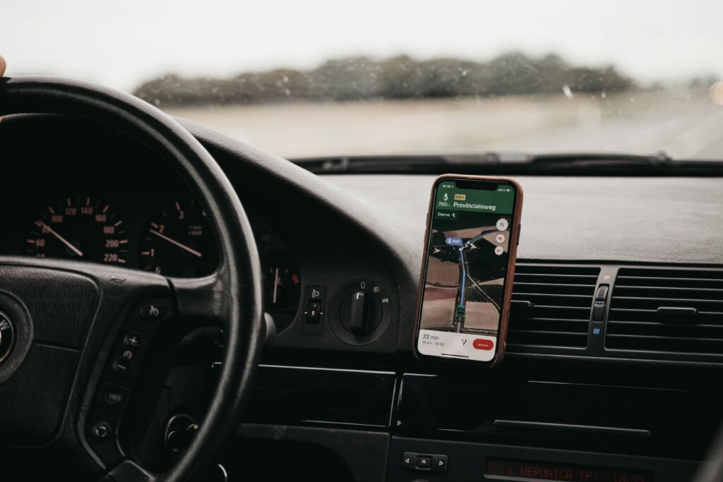 Google Maps compteur de vitesse // Source : Unsplash Google Maps compteur de vitesse // Source : Unsplash