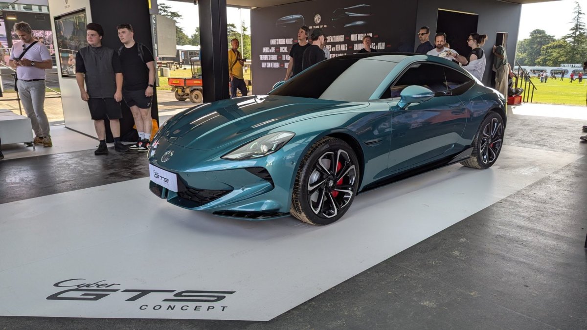 MG Cyber GTS au Goodwood Festival // Source : Jean Baptiste Passieux MG Cyber GTS au Goodwood Festival // Source : Jean Baptiste Passieux