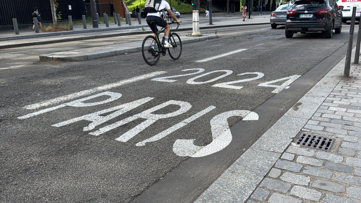 Une voie Paris 2024, à Paris. // Source : Numerama Une voie Paris 2024, à Paris. // Source : Numerama
