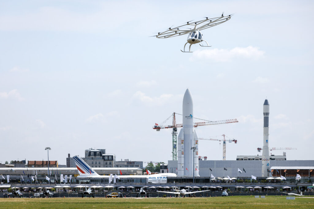 Les Volocity de Volocopter en démo au Bourget // Source : Volocopter, réutilisation autorisée pour la presse Les Volocity de Volocopter en démo au Bourget // Source : Volocopter, réutilisation autorisée pour la presse