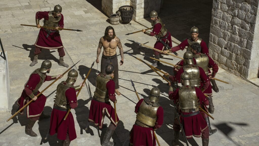 Harald est pris au piège à Constantinople // Source : Bernard Walsh/Netflix Harald est pris au piège à Constantinople // Source : Bernard Walsh/Netflix