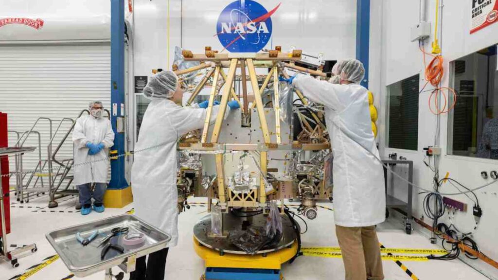 En février 2024, la Nasa annonçait fièrement que tous les instruments de VIPER étaient installés à son bord. // Source : NASA/Bill Stafford En février 2024, la Nasa annonçait fièrement que tous les instruments de VIPER étaient installés à son bord. // Source : NASA/Bill Stafford